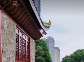临津门古意 / 邓坚才